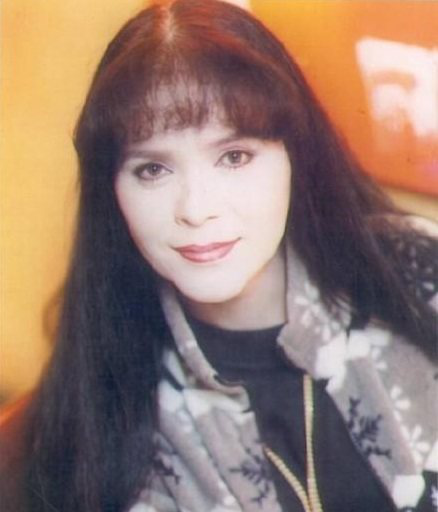 梁小龙|事业遭封杀，前妻被毁容，娶小26岁娇妻后，如今72岁的他怎样了？