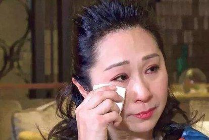 陈荣峻|TVB经典反派发妻因病去世，不料二婚妻子也染重病，尽心照料黄昏恋感人