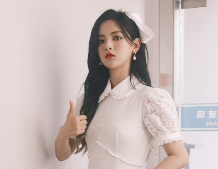 杨超越|肖战之后，杨超越粉丝也开始转型，这一波“悬崖勒马”必须赞