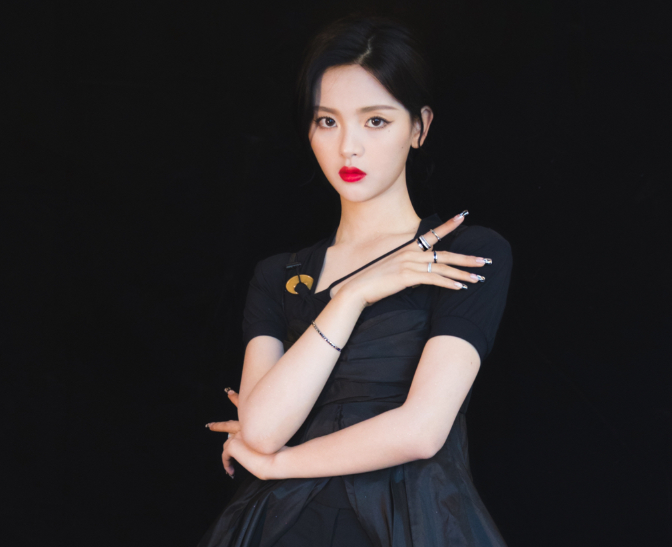 杨超越|肖战之后，杨超越粉丝也开始转型，这一波“悬崖勒马”必须赞