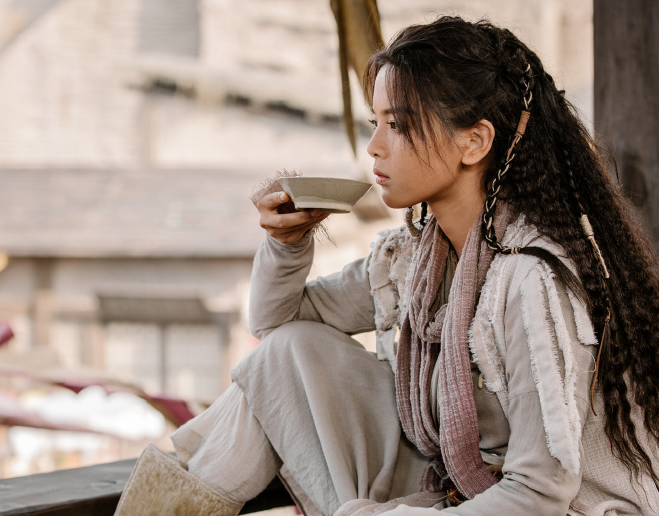 杨超越|肖战之后，杨超越粉丝也开始转型，这一波“悬崖勒马”必须赞