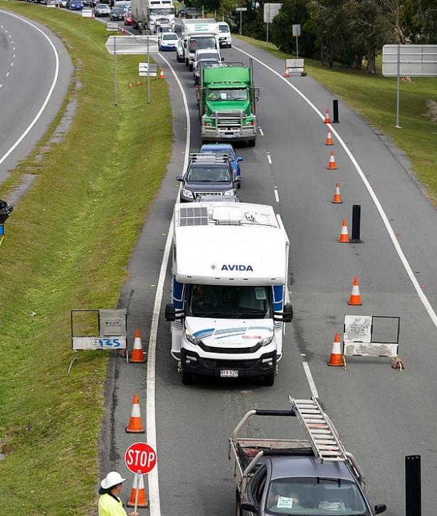 澳大利亚不行了内政部长继续关闭边境这个国家将会破产