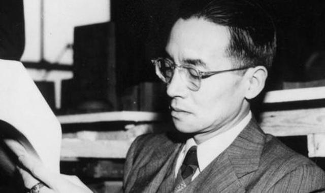 梁思成|“梁陈方案”被否决，梁思成在会议上失声痛哭，古建筑终迎来毁灭