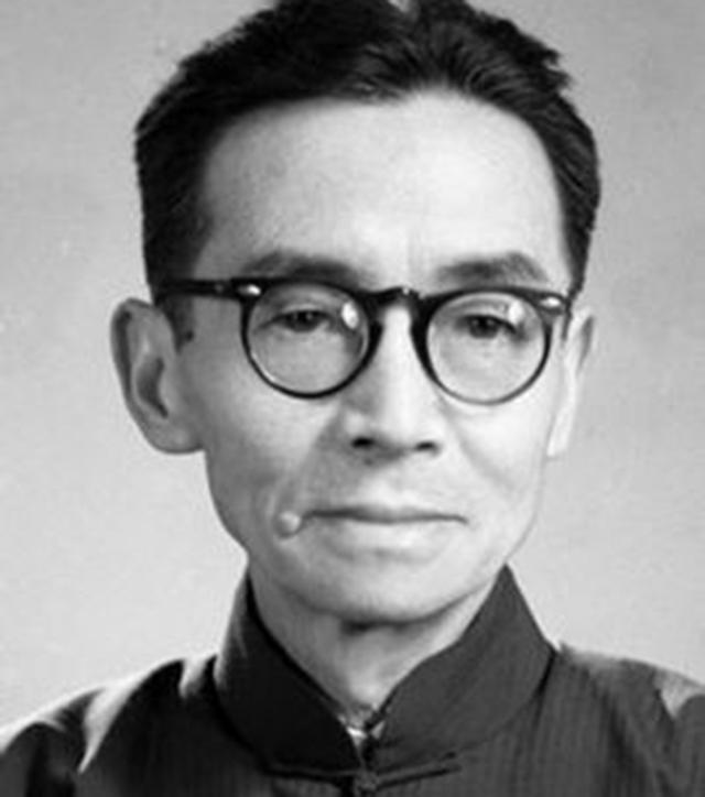 梁思成|“梁陈方案”被否决，梁思成在会议上失声痛哭，古建筑终迎来毁灭