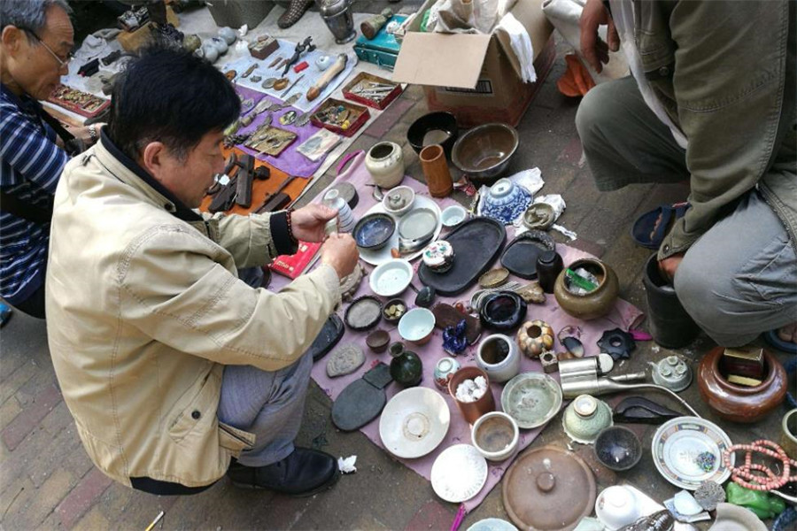 瓷器|老外10元买一瓷罐，当杂物罐用了92年，如今拍出2.3亿天价