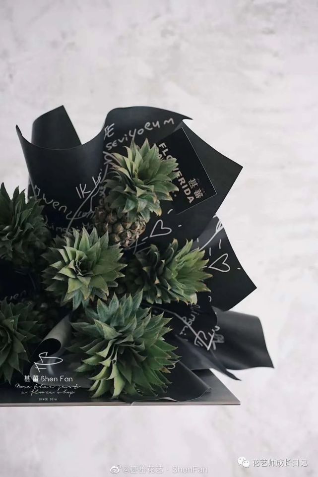黑凤梨花束创意玩法再度来袭收藏起来