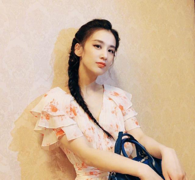黄圣依|黄圣依淘汰后被赞上热搜：不甘心的她，才是真的狠角色