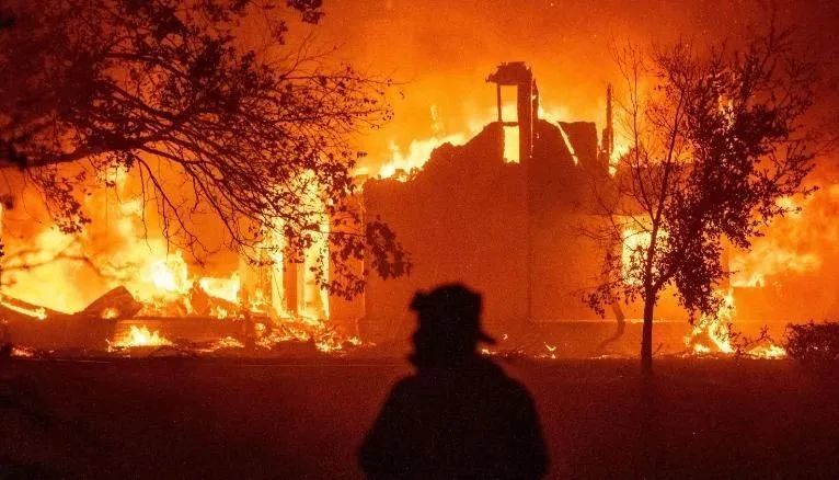 北加州|三百场野火大焚加州，美国千里人间如地狱