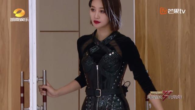 浪姐|《浪姐》宁静看四个晋级队友进门的表情，差别很大，太真实了