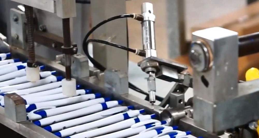 李白|小小的一颗圆珠笔滚珠，制造难度却堪比航母，全球仅三个国家能造