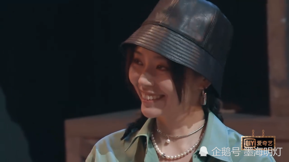 中国新说唱|中国新说唱：张靓颖让他晋级暴露了不懂装懂，全场嘘声已说明一切