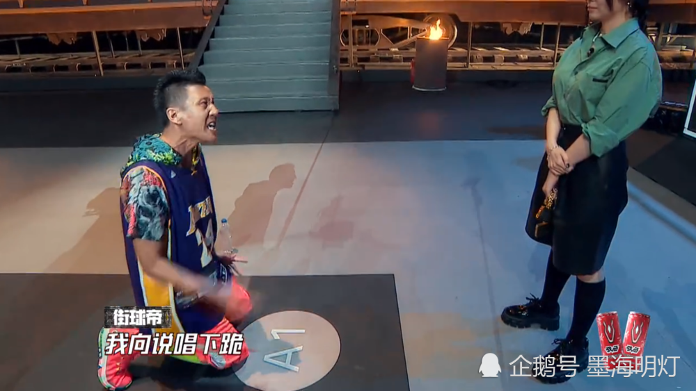 中国新说唱|中国新说唱：张靓颖让他晋级暴露了不懂装懂，全场嘘声已说明一切