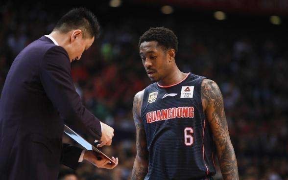 马尚-布鲁克斯|一天3消息！郭士强迎优质3D，北京欲组双小外，马尚表态广东男篮