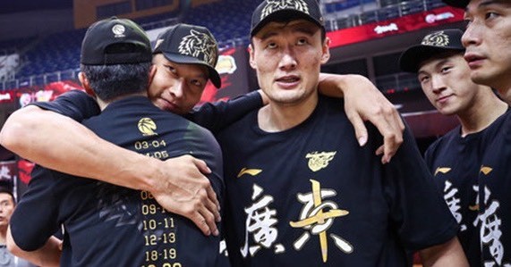 马尚-布鲁克斯|一天3消息！郭士强迎优质3D，北京欲组双小外，马尚表态广东男篮