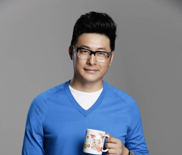 李湘|王岳伦事件3天后，才等来李湘姗姗来迟的回复，因为她44岁了