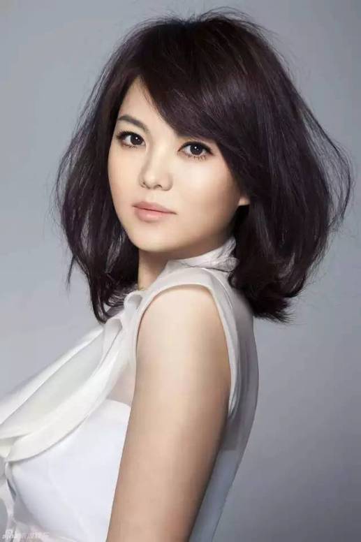 李湘|王岳伦事件3天后，才等来李湘姗姗来迟的回复，因为她44岁了