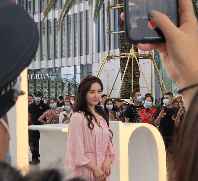 刘诗诗|尴尬2.0！刘诗诗活动被错叫成刘亦菲，周围还爆发哄笑无人阻止