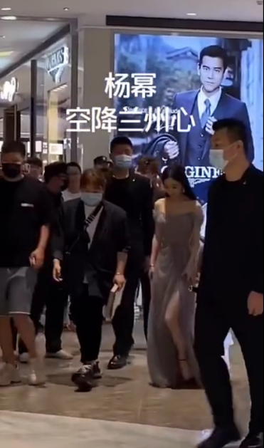 刘诗诗|尴尬2.0！刘诗诗活动被错叫成刘亦菲，周围还爆发哄笑无人阻止