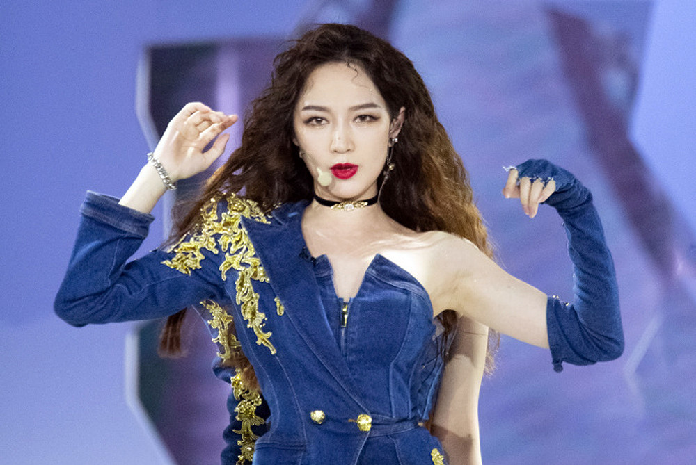 乘风破浪的姐姐|《乘风破浪的姐姐》阿朵孟佳复活 宁静组绝了 李斯丹妮组玄了