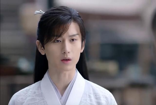 琉璃璇玑虽六识不全司凤却深爱她原因很简单却少有人做到