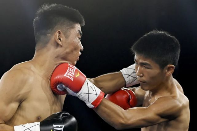 5场比赛4场tko搏击名将赵战士爆冷击败拳击硕士杨小龙