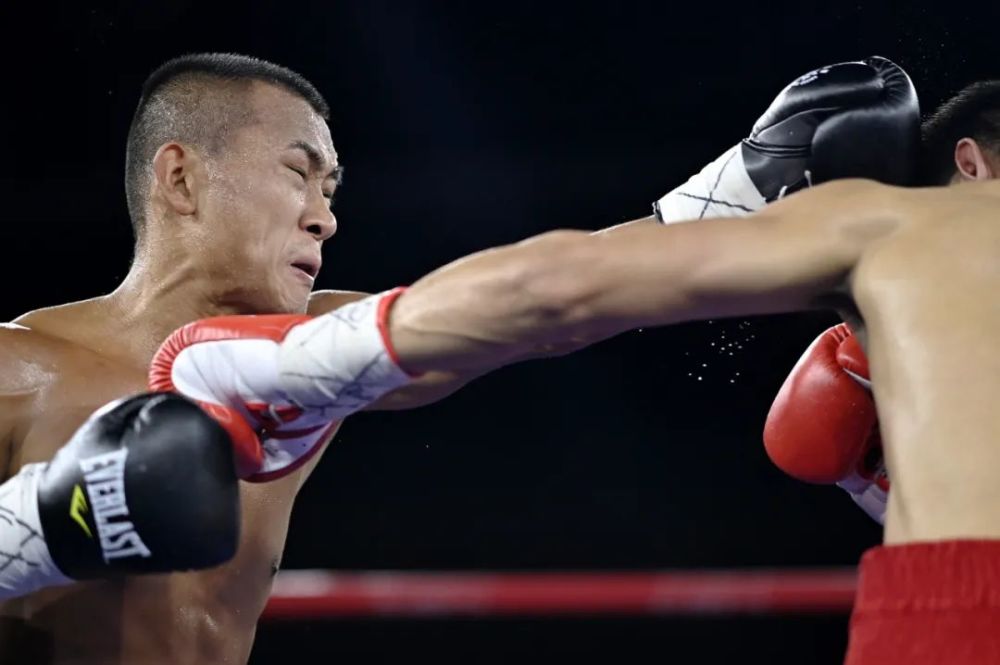 5场比赛4场tko搏击名将赵战士爆冷击败拳击硕士杨小龙