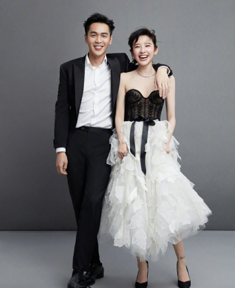 唐艺昕|唐艺昕婚后不骄纵，湿着头发顶着雪出镜，观众纷纷表示刷新印象了