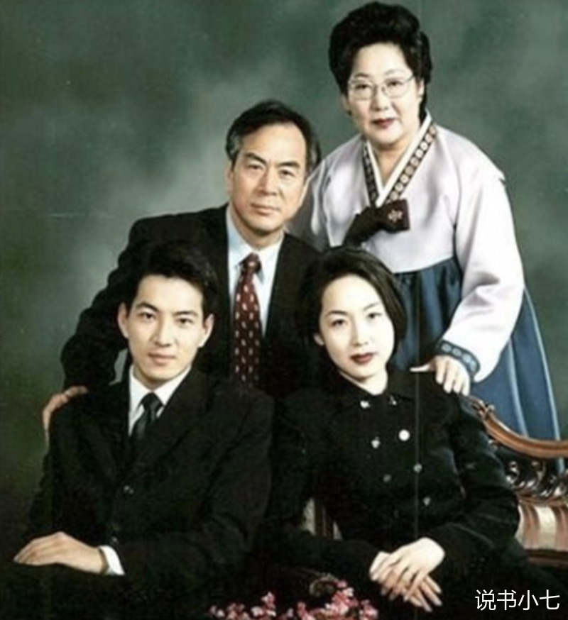 生三个的超人老婆,当演员妻做法官活,这个女人很忙碌