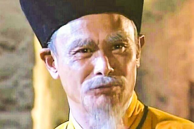 成昆|成昆在少林寺隔墙传功，为张无忌打通奇经八脉，好心办了坏事