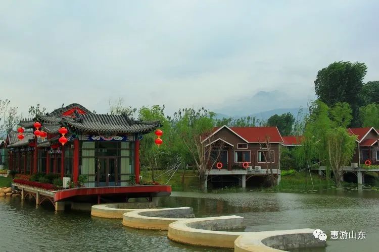 泰安西湖景區環境宜人,作為泰安旅遊經濟開發區重點打造的一處文旅