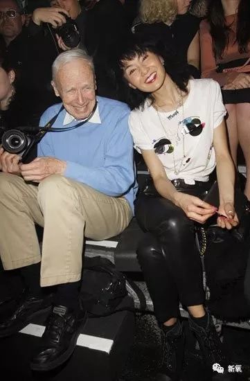 古力娜扎|娜扎到底怎么了哦…撞脸张馨予后又突然复制粘贴宁静的脸了？！