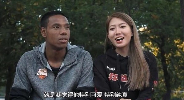 祝铭震|黑皮肤，北京腔，CBA榜眼拒称混血儿，漂亮女友大长腿