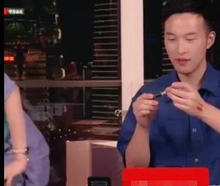 郑爽|郑爽直播翻车：粉丝曝主播输完液就来直播，义务帮忙却被郑爽怼跑