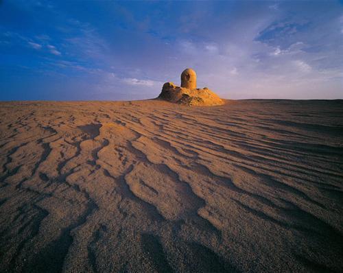 若羌县|我国最大的县，面积等同陕西省，人口只有6万多，真正的地广人稀