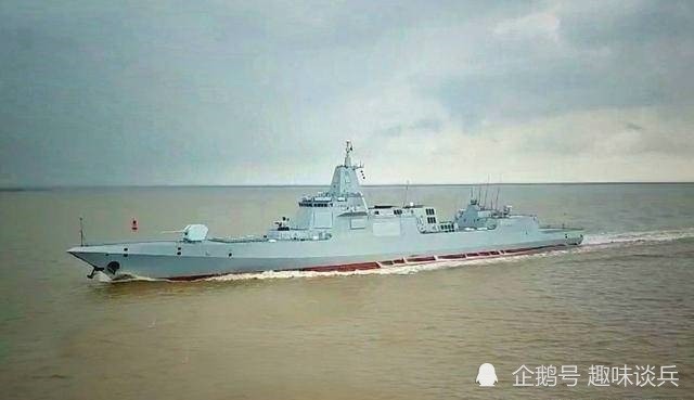 目前055型導彈驅逐艦首艦