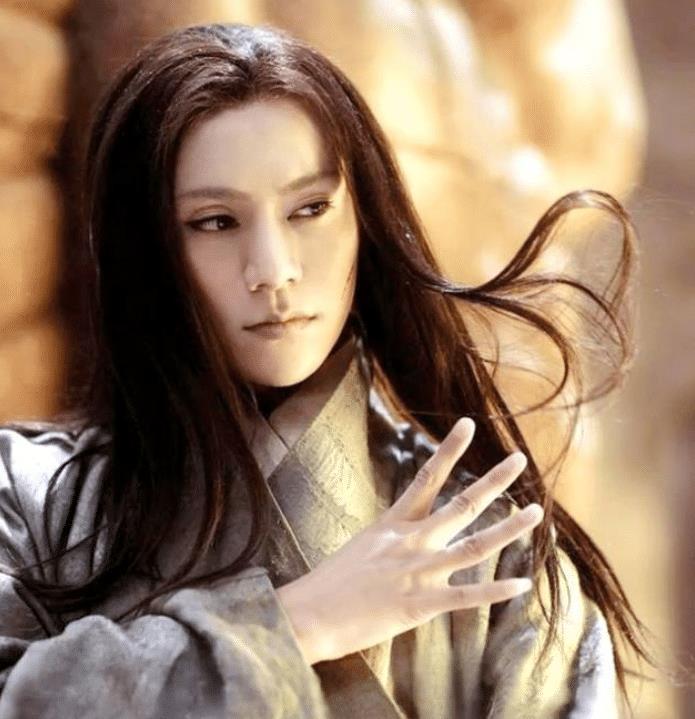 古装男星的披发造型,第一个让人忽略性别,最后一个简直了!