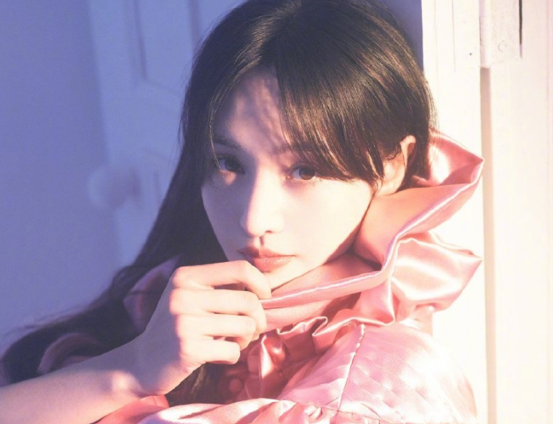 郑爽|郑爽直播间发飙闹情绪，原本有更好的处理方式，但那就不是郑爽了