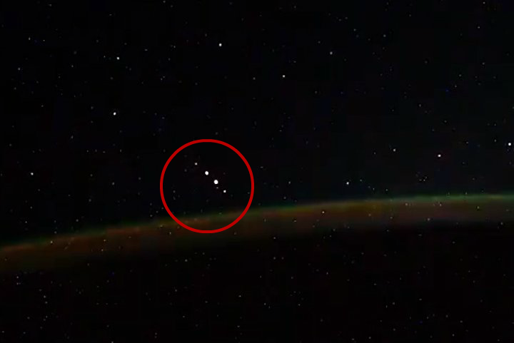 伊万·瓦格纳|俄宇航员在空间站意外拍下一串不明光点，闪光近1分钟，专家介入