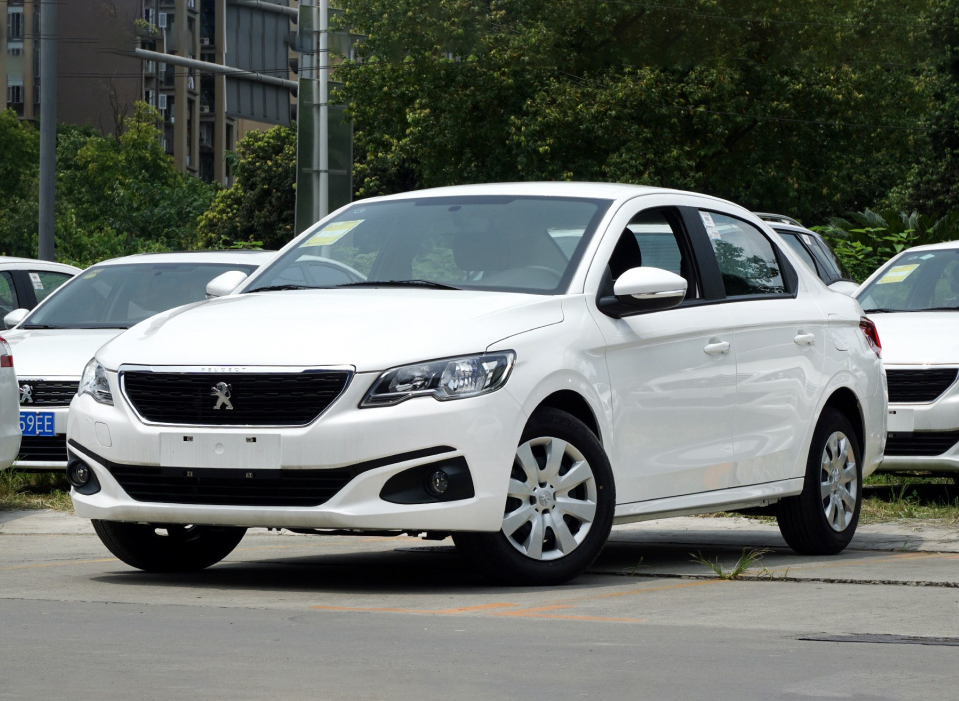 东风标致再添"风水车",轴距近2米7,6.3l油耗 6at,8.47万