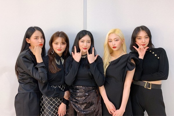 南韩女团hinapia宣布解散,其中有四名是pristin前成员.