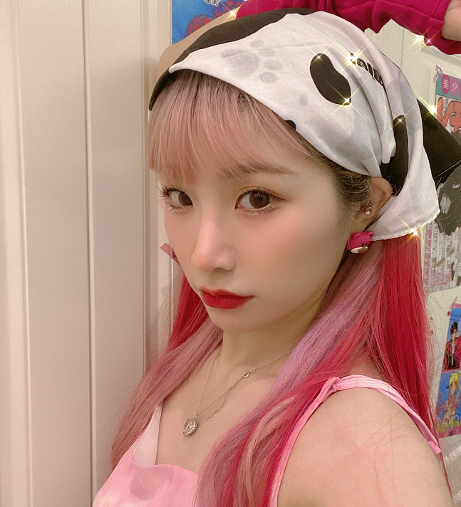 爆胎草莓粥模仿刀小刀染红发本以为会很丑不料却美到心动