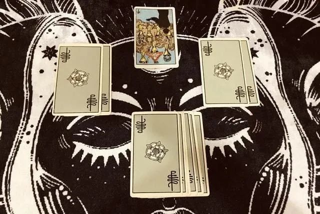 伽巫塔罗 爱情占卜8 23 29 摩羯伤心难过 水瓶没了动力 腾讯新闻
