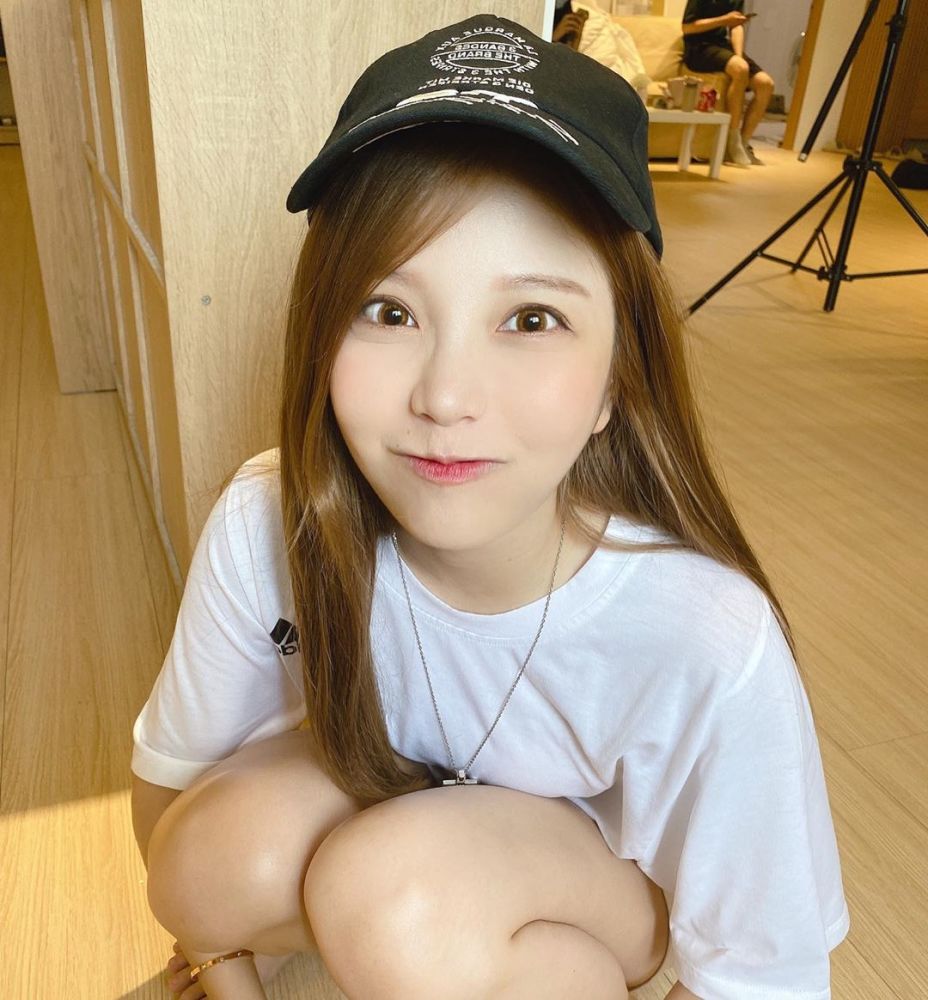 台湾游戏女主播高颜值网红美女