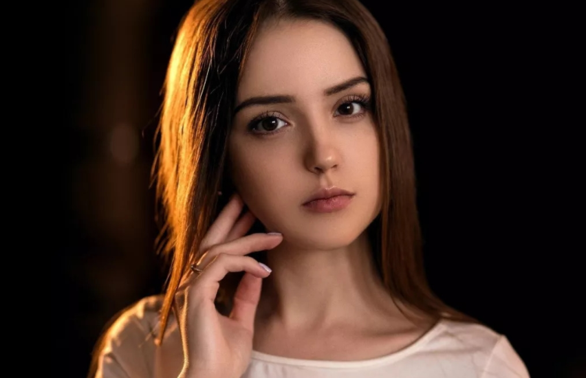 她被称为希腊女神颜值太高还因长相太美被误会是假人