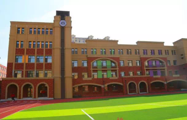吉林市亚桥桃源路中学校(桃源校区):7:3002吉林市亚桥第二九年制学校