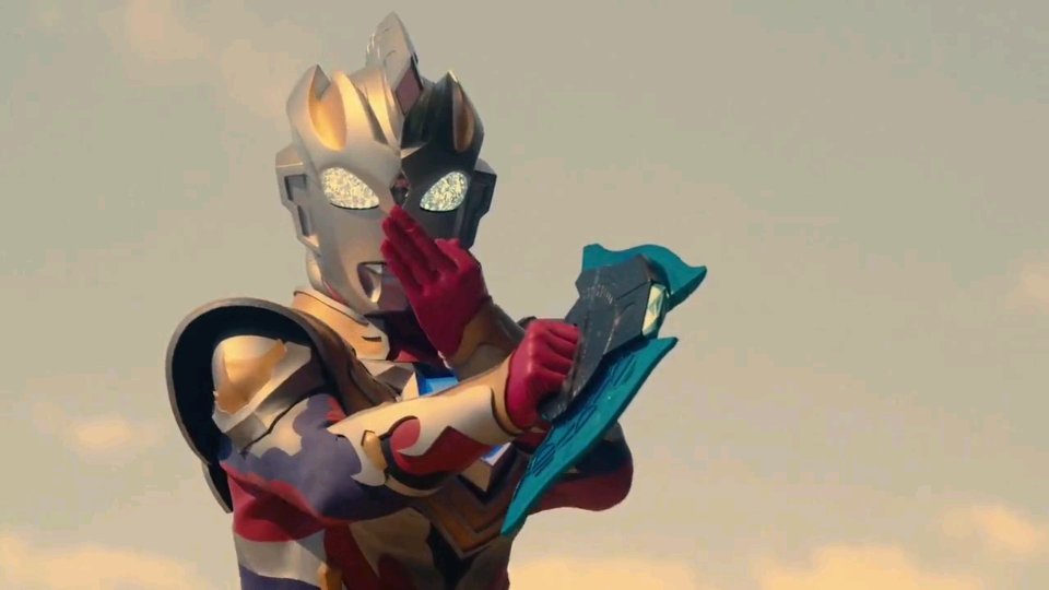 泽塔奥特曼第十集:伽马未来这么快就吃瘪了,败给了泥巴和催眠手_腾讯