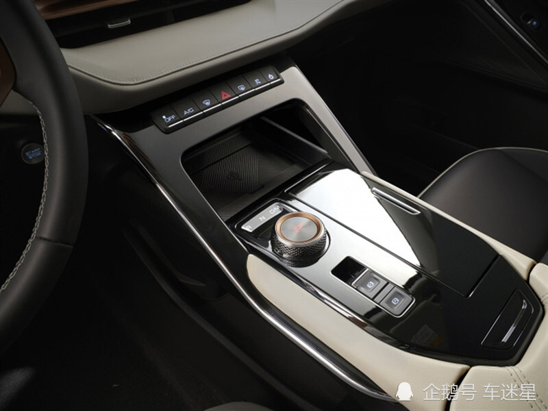 油门|公认的3款“油老虎”汽车，喝油似喝水，一踩油门就心疼钱包！