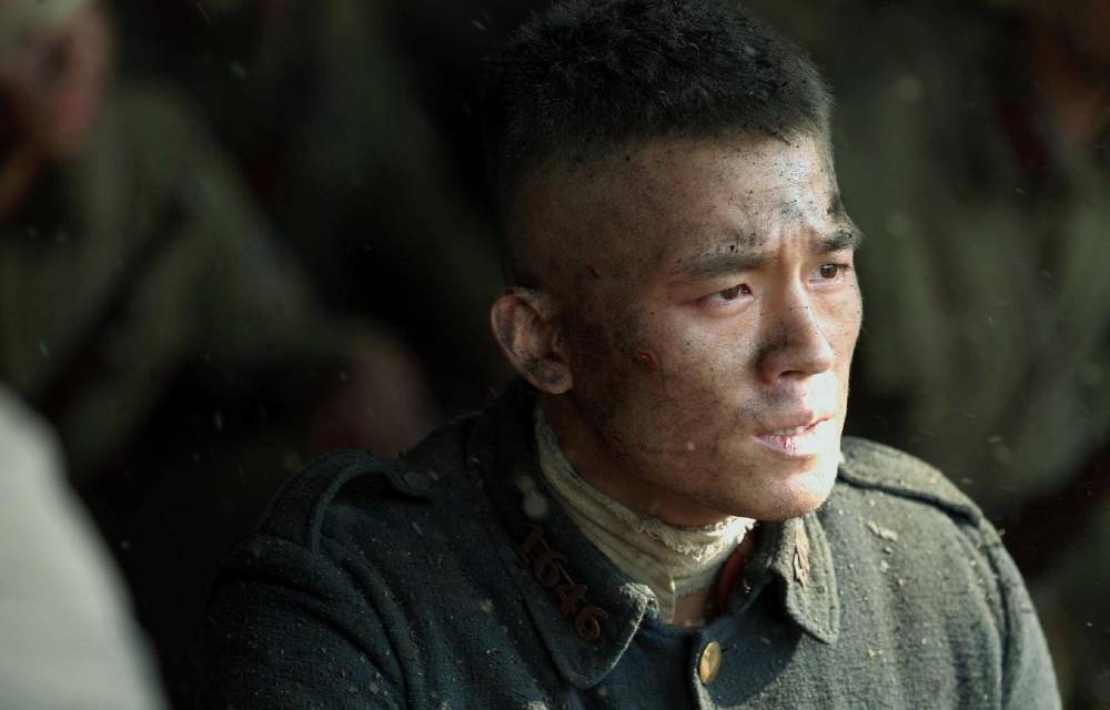 八佰|电影《八佰》过后，他能摘掉马思纯前男友标签了吗？