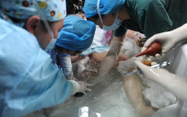 为啥"水中分娩"越来越受产妇青睐?过来人说的3原因,还挺有理_腾讯新闻