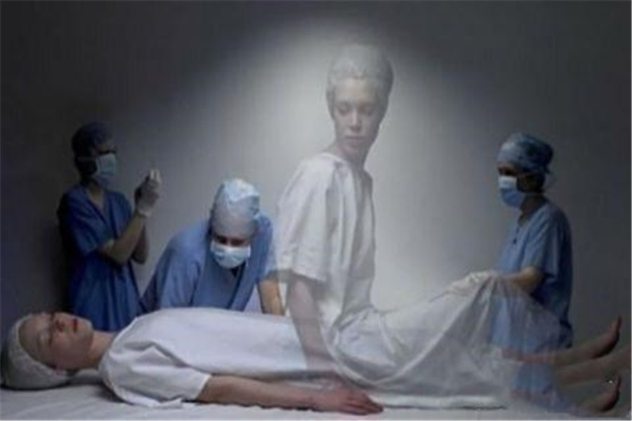 李莲英|北京出土李莲英墓，报废3把铁锤才打开，开棺后一幕令专家胆寒！